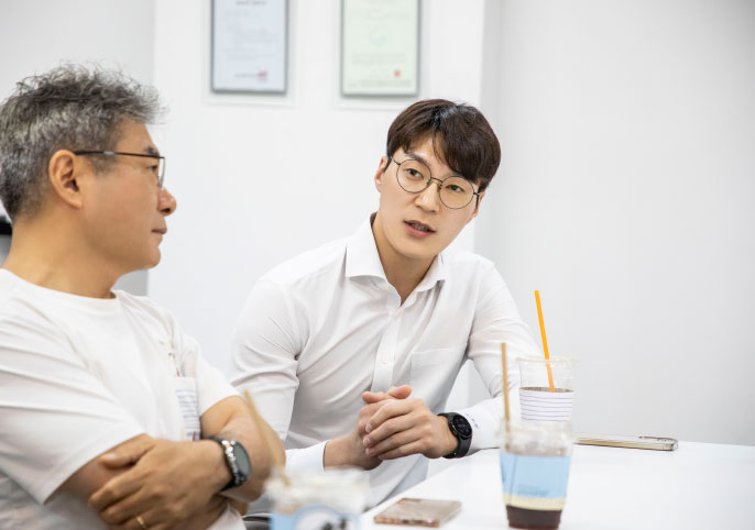 roomm&talk 이미지